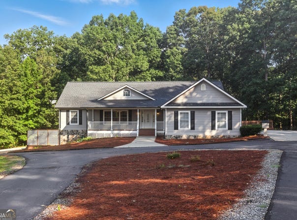 741 Joe Smith, Mount Airy, GA 30563