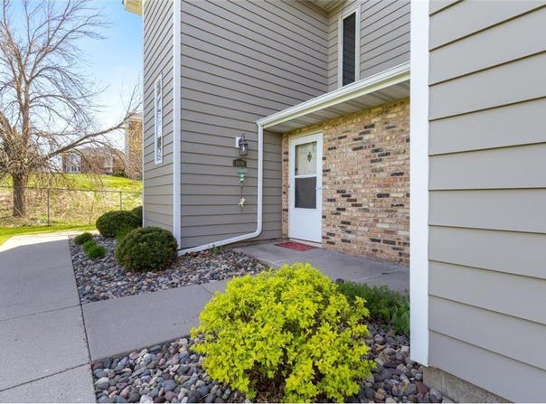 4488 Cinnamon Ridge Trail, Eagan, MN 55122