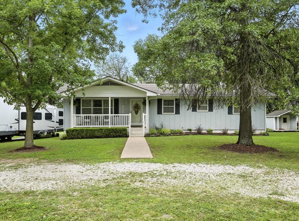601 Linzee Boulevard, Pierce City, MO 65723