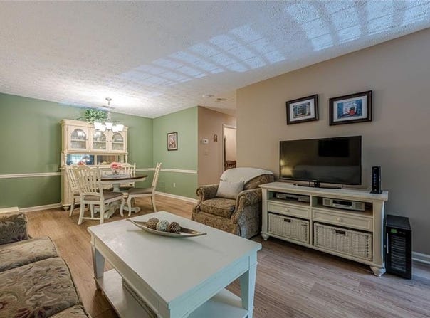 907 Peachtree Forest Terrace, Peachtree Corners, GA 30092