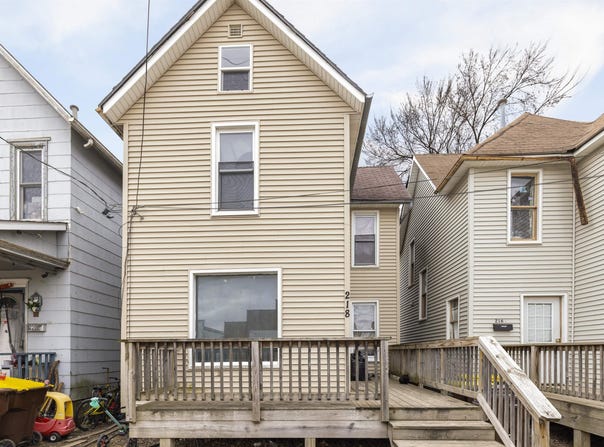 218 S Walnut, FREEPORT, IL 61032