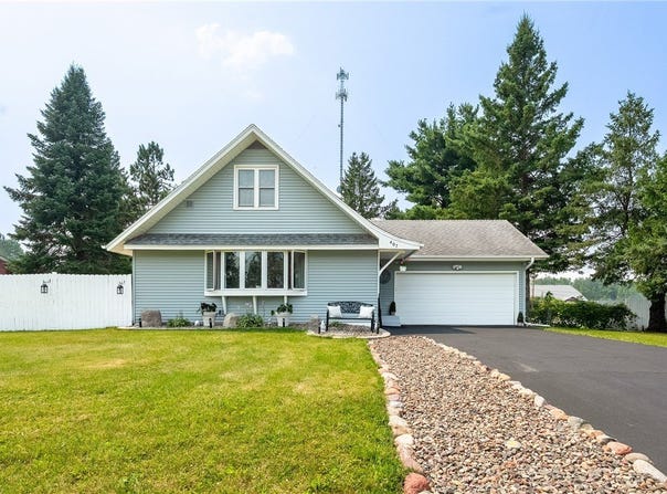 407 Summit Avenue, Ladysmith, WI 54848