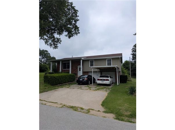 743 S 77th Terrace, Kansas City, KS 66111