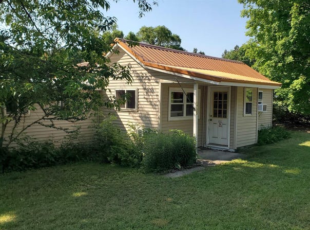 1725 County Road 633, Grawn, MI 49637