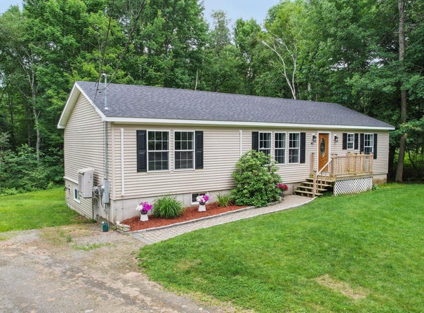 323 Merrill Road, Levant, ME 04456