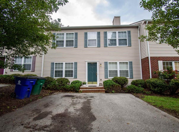 1015 OAK TREE Boulevard, Christiansburg, VA 24073