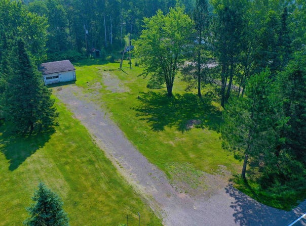3920 Old Midway Rd, Hermantown, MN 55811