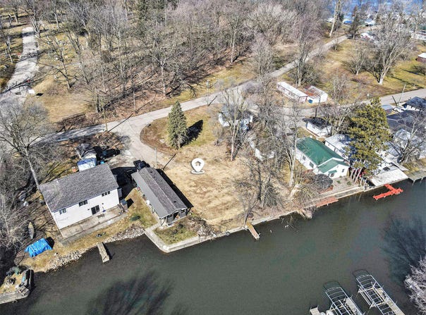 10 Willow Lane, Coldwater, MI 49036