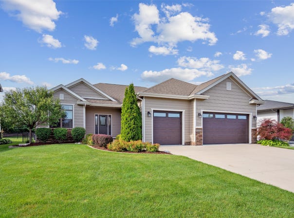 14910 Madison Avenue, Urbandale, IA 50323