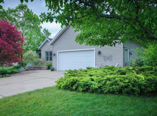 4763 Pleasant Meadow Circle, St. Joseph, MI 49085