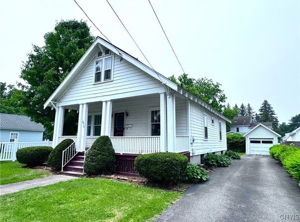 2816 Ferndale Place, Utica, NY 13501