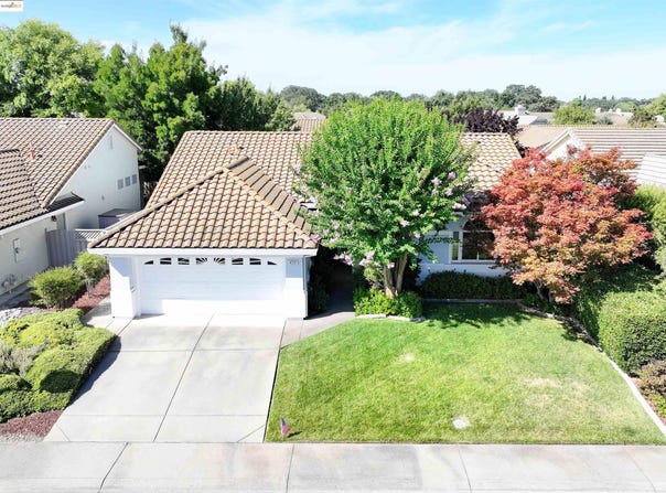 4201 Rose Creek Rd, Roseville, CA 95747