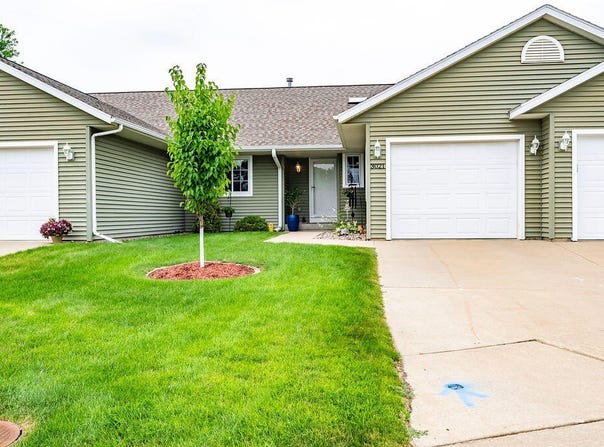 3021 Lakota Pl, La Crosse, WI 54601