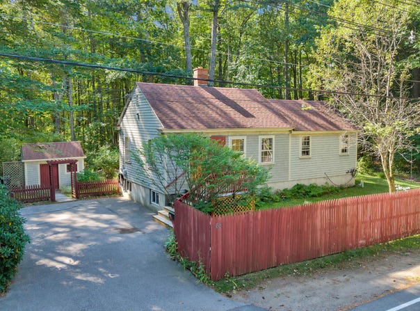 63 Factory Pasture Lane, Kennebunk, ME 04043