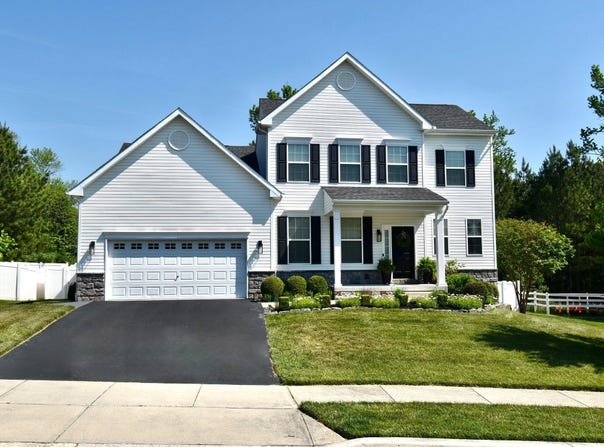 452 WELSH HILL Road, NEWARK, DE 19702