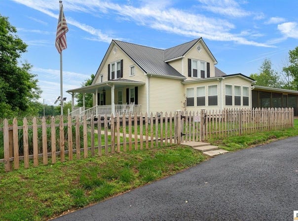 315 Blowing Springs Road, Greensburg, KY 42743