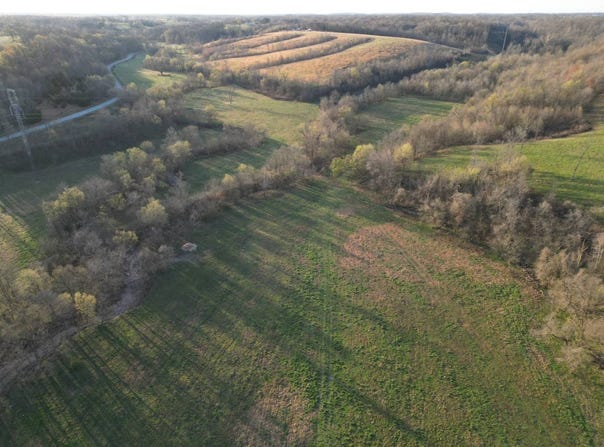 . W Mountain Rd, Gravette, AR 72736