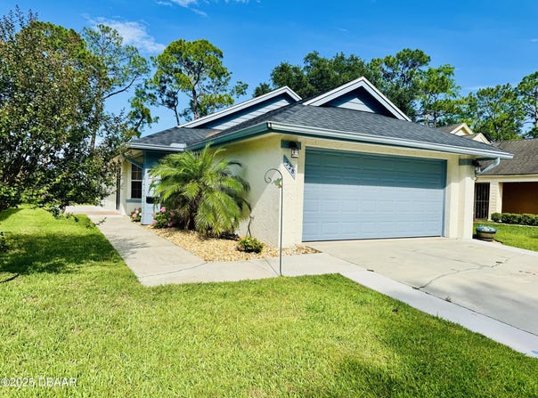 528 Crooked Stick Drive, Daytona Beach, FL 32114