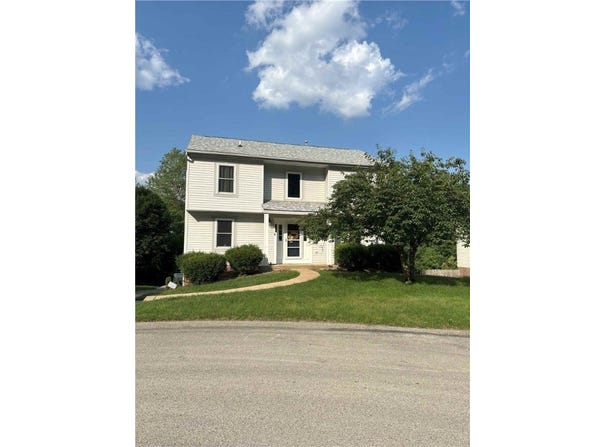 853 Emerald Dr, Plum Boro, PA 15068