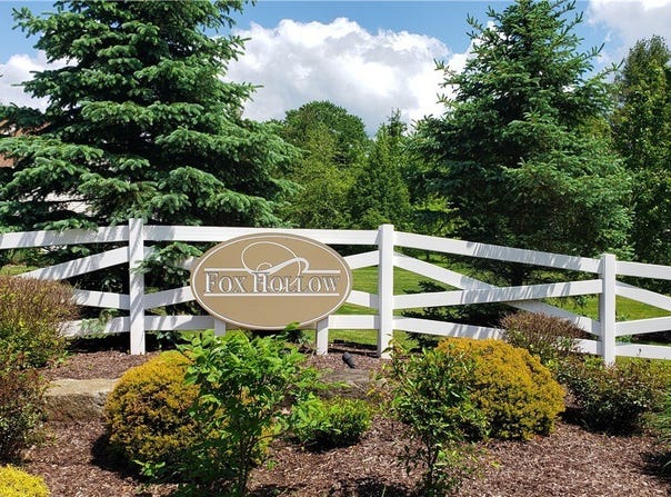 11043 Foxwood Trail, Garrettsville, OH 44231