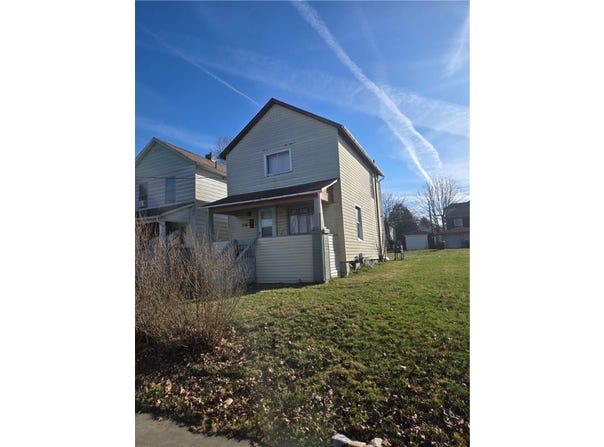 1125 Hamilton Ave, Farrell, PA 16121