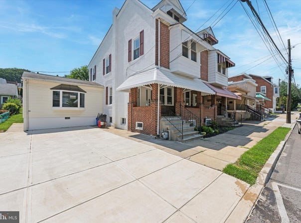 614 FORD STREET, BRIDGEPORT, PA 19405
