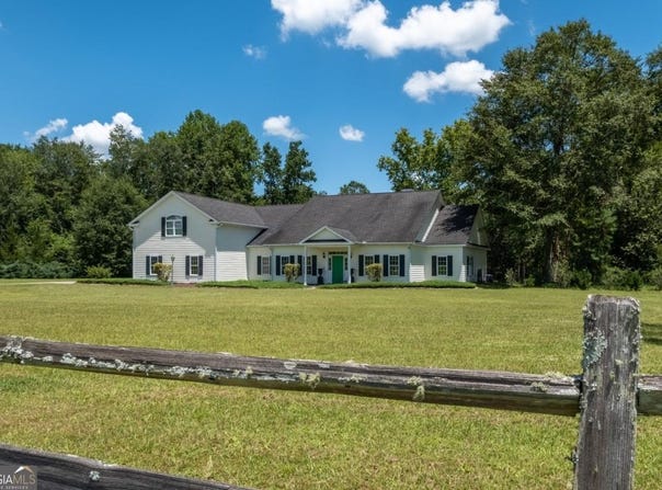 1225 E Hampton, Statesboro, GA 30461