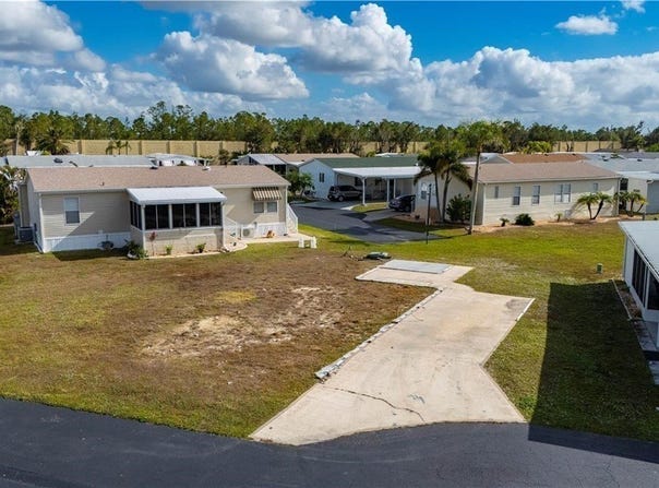 1000 Kings #400 Highway, Port Charlotte, FL 33980