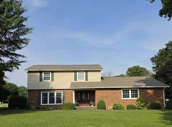 1104 N. Van St, Olney, IL 62450