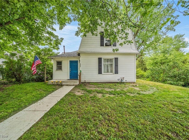 499 E Main Street, Madison, OH 44057