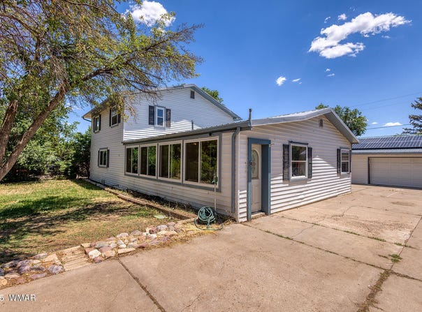 561 North 5Th Drive, Show Low, AZ 85901