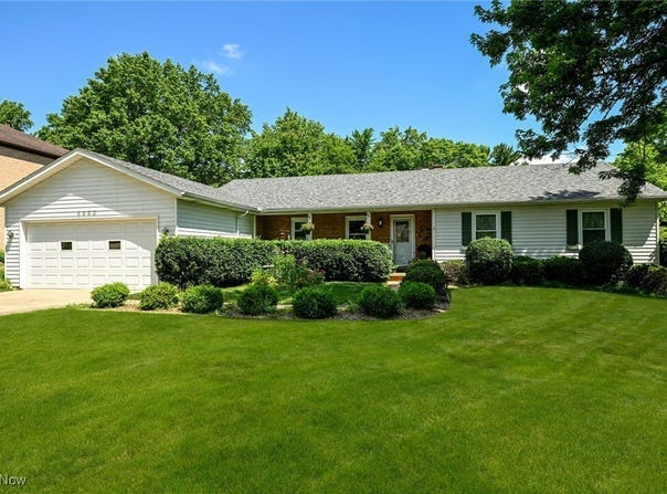 5680 GOODMAN DRIVE, NORTH ROYALTON, OH 44133