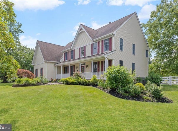 7 CAMAS COURT, PLAINSBORO, NJ 08536