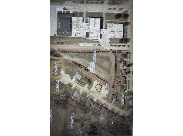 613 South Madison Ave, Hartington, NE 68739