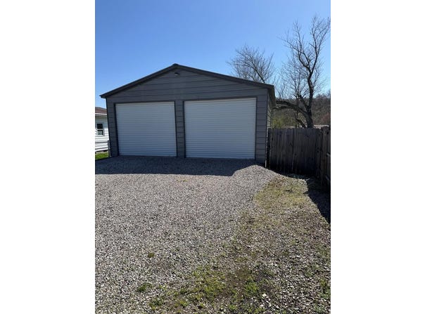 2094 Prudence Road, OAK HILL, WV 25901