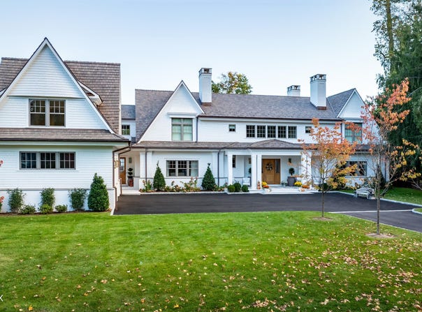 56 Winthrop Drive, Riverside, CT 06878