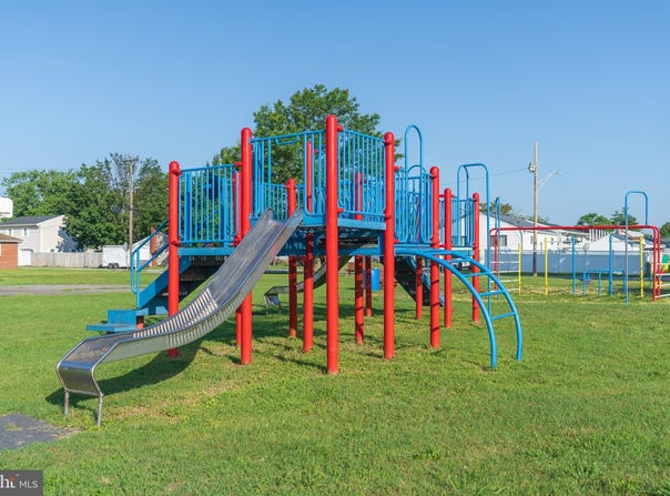 8436 BEDFORD ROAD, PASADENA, MD 21122