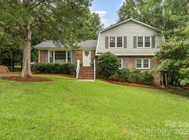 8229 Tifton Road, Charlotte, NC 28226