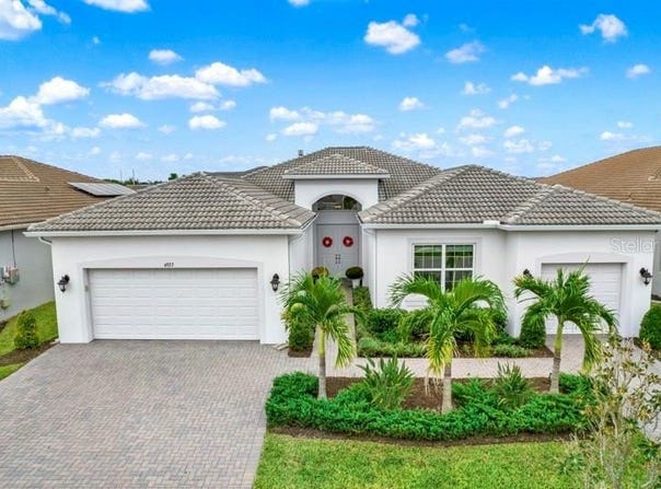 4923 PAMPLONA Court, WIMAUMA, FL 33598