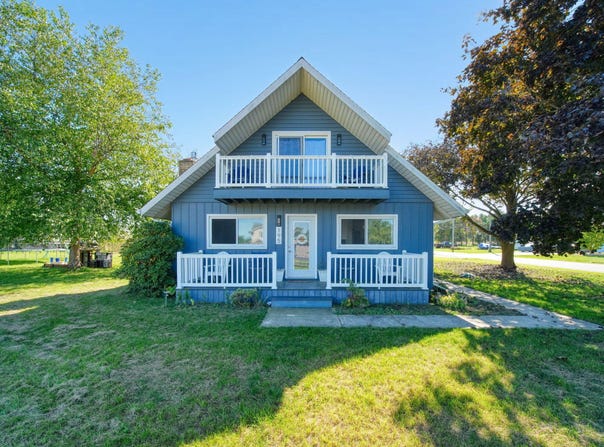 195 Southern Shores Drive, Brooklyn, MI 49230