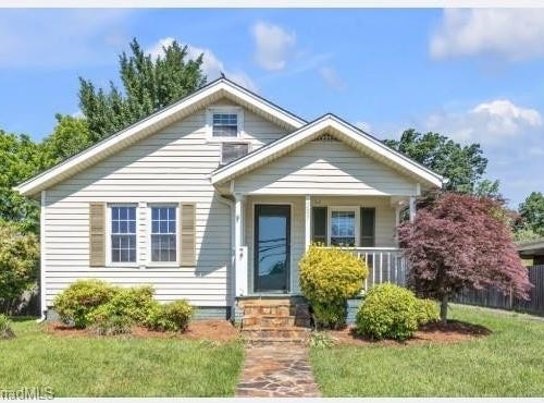 307 S Key Street, Pilot Mountain, NC 27041