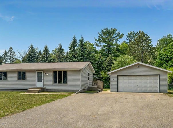 133 HENRY ST, Tomahawk, WI 54487