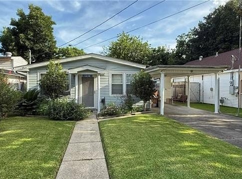 1038 HAWKINS Street, Gretna, LA 70053