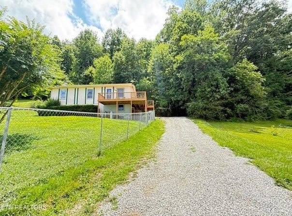 123 Powers Loop, Oakdale, TN 37829