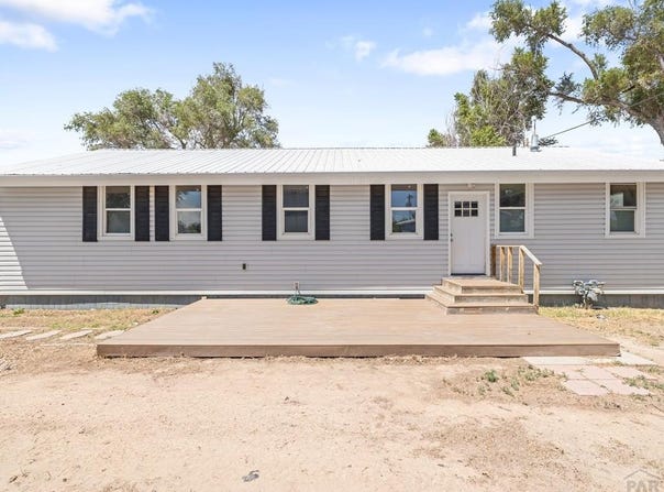 207 12th St, Fowler, CO 81039