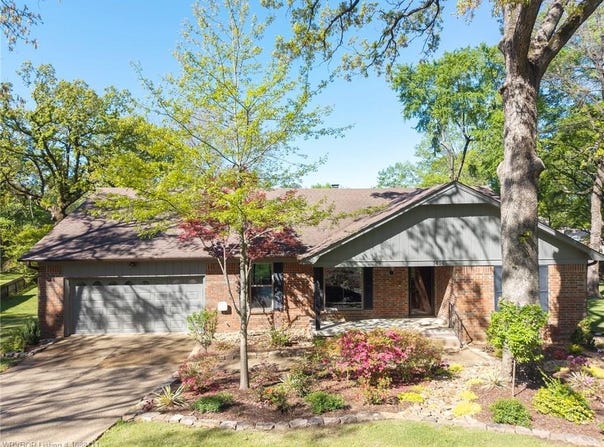 3406 Old Oaks LN, Fort Smith, AR 72903
