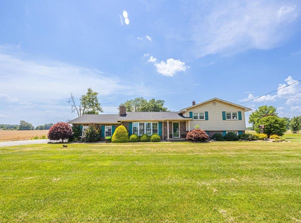 1827 N State Road 257, Otwell, IN 47564