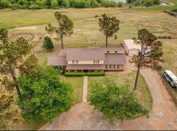303 New Highland RD, Springtown, TX 76082