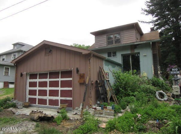 210 Hazel Street, Johnstown, PA 15909