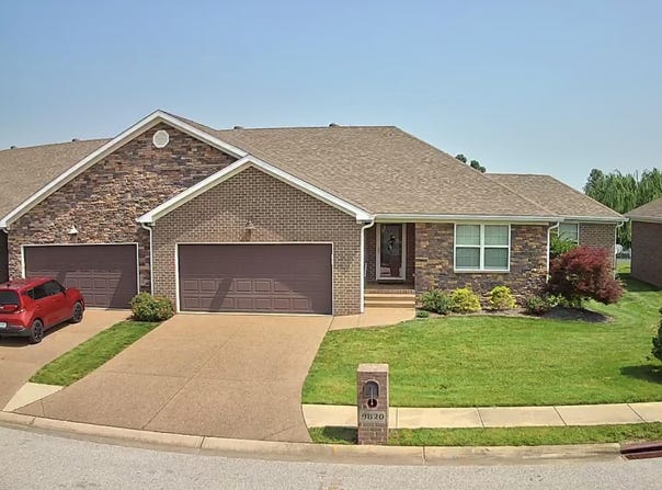 9820 Arbor Lake Drive, Newburgh, IN 47630